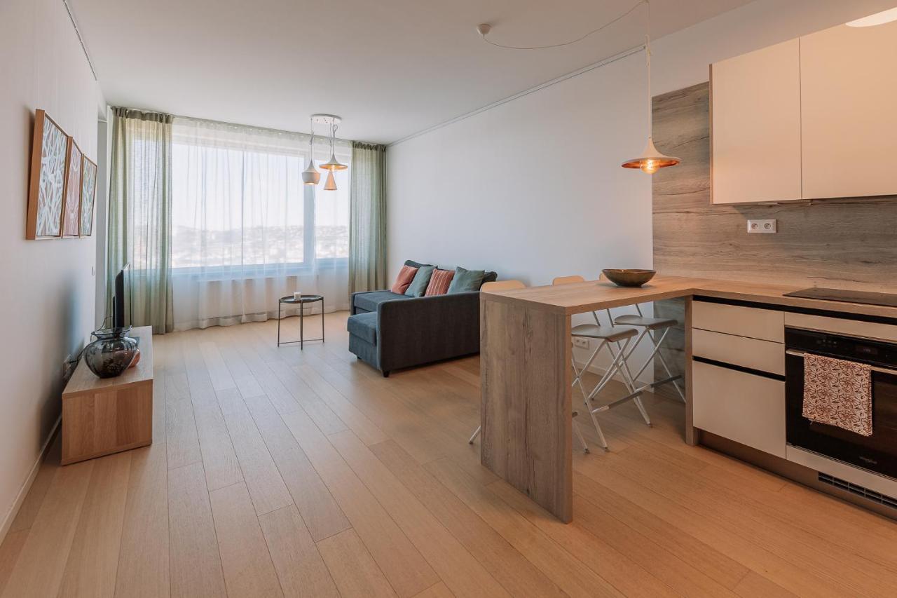 Skau Coral Residence In Sky Park 22 Floor 1Tower Panoramic View Free Parking 布拉迪斯拉发 外观 照片
